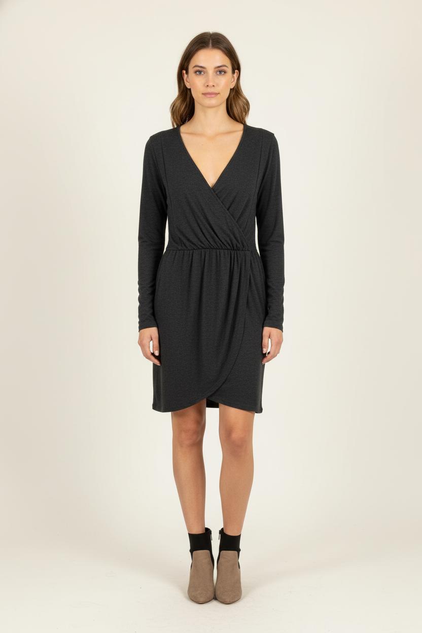 Robe Courte Noire - Taille L/40 de la marque IKKS | PARAD82392 - Vendu par Paradigme - Image 1