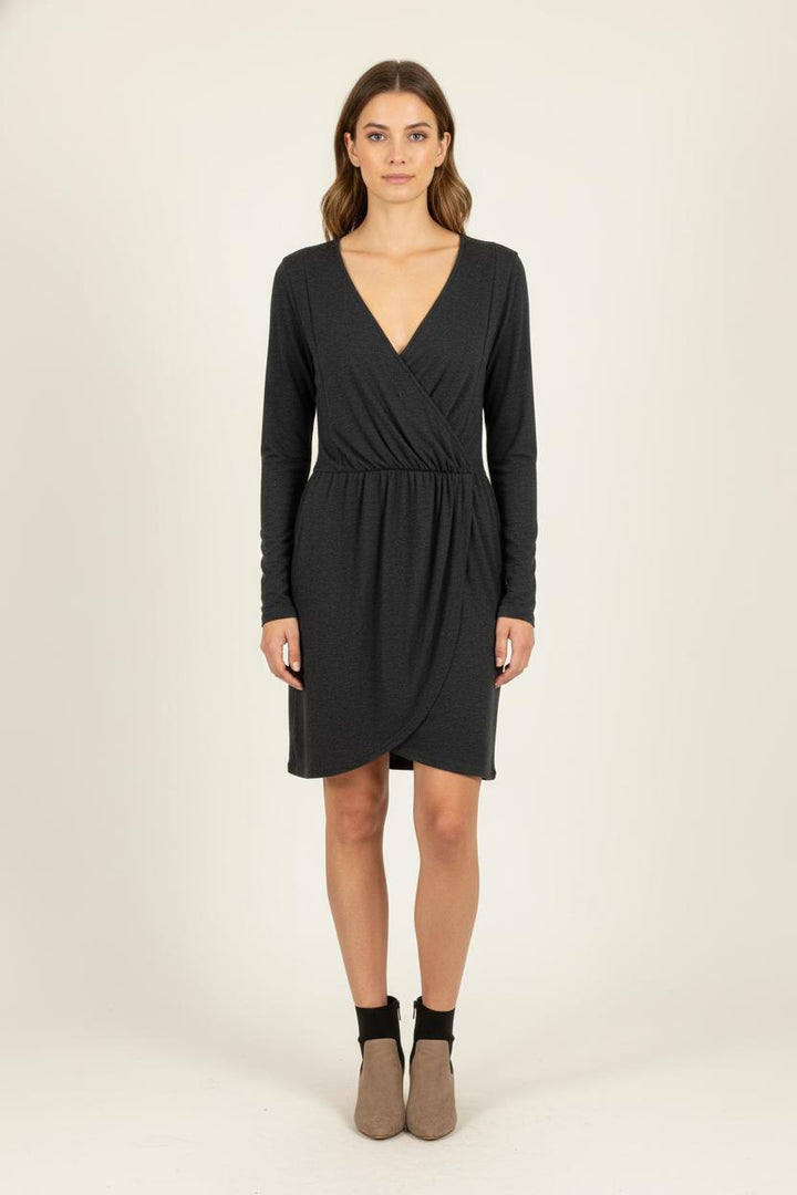 Robe Courte Noire - Taille L/40 de la marque IKKS | PARAD82392 - Vendu par Paradigme - Image 1