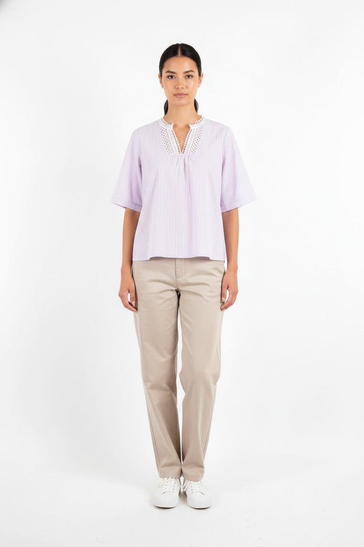 Blouse Lavande - Taille XL/42 de la marque Maison 123 | PARAD82409 - Vendu par Paradigme - Image 1