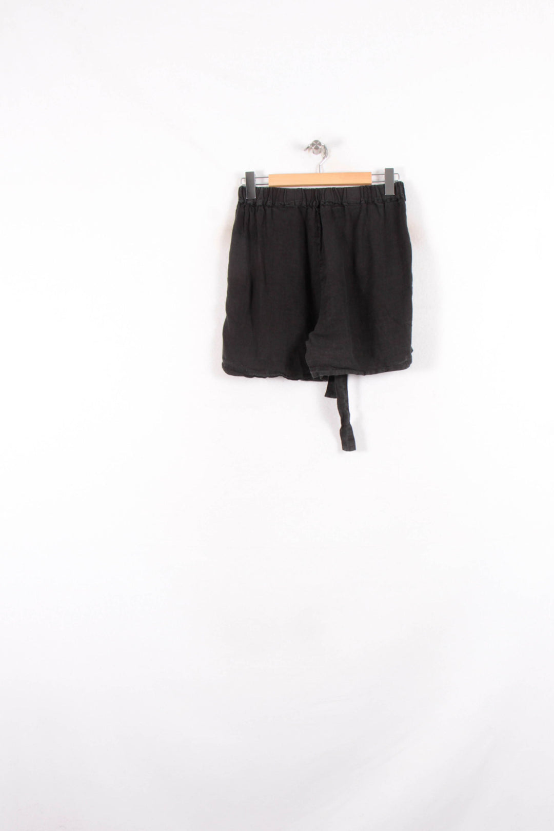 Short Noir - Taille M/38 de la marque La Fée Maraboutée | PARAD82428 - Vendu par Paradigme - Image 4