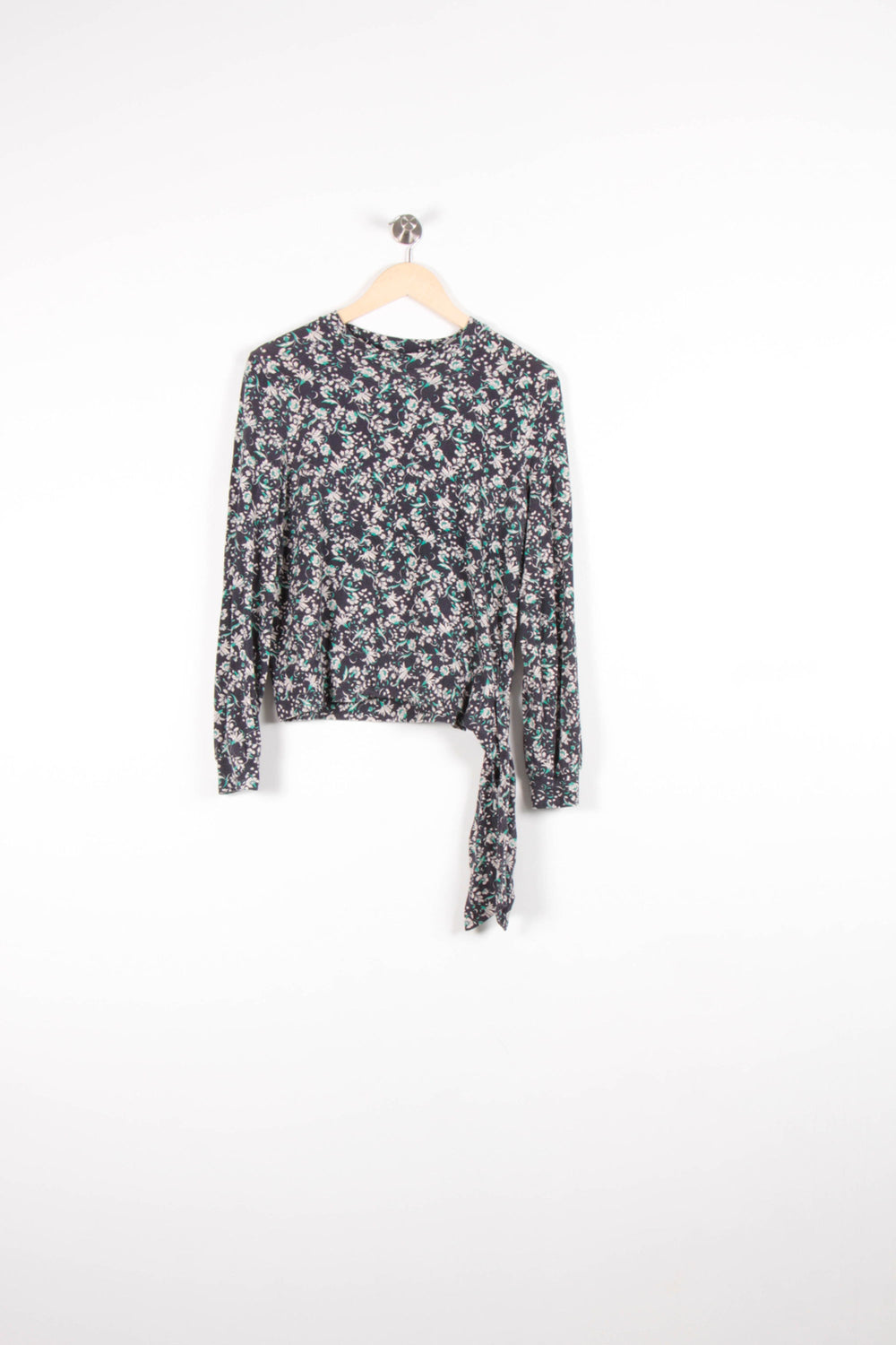 Blouse Fleurie Bleu et Blanc - Taille M/38 de la marque La Fée Maraboutée | PARAD82538 - Vendu par Paradigme - Image 2