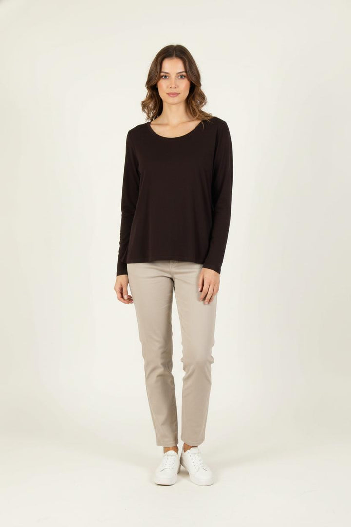 Pull Noir - Taille XL/42 de la marque La Fée Maraboutée | PARAD82608 - Vendu par Paradigme - Image 1