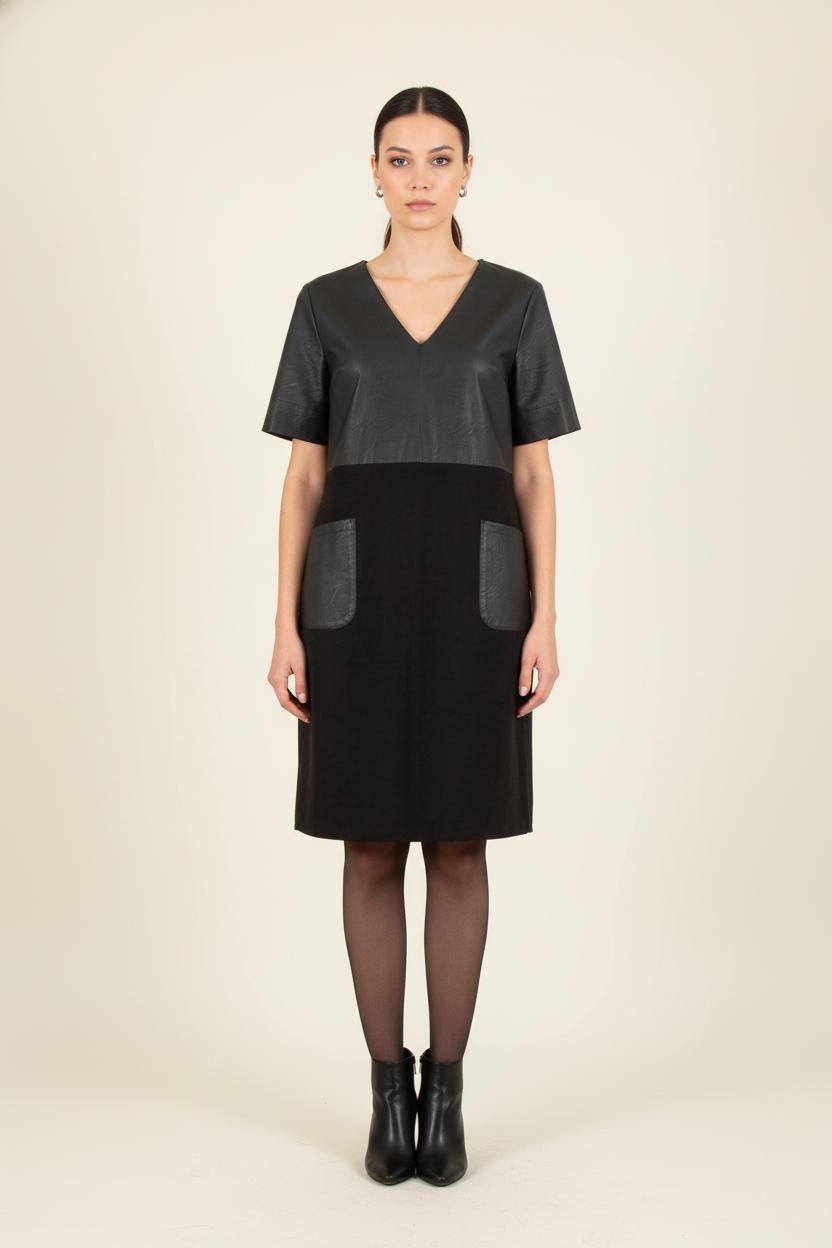 Robe Noire - Taille L/40 de la marque La Fée Maraboutée | PARAD82685 - Vendu par Paradigme - Image 1