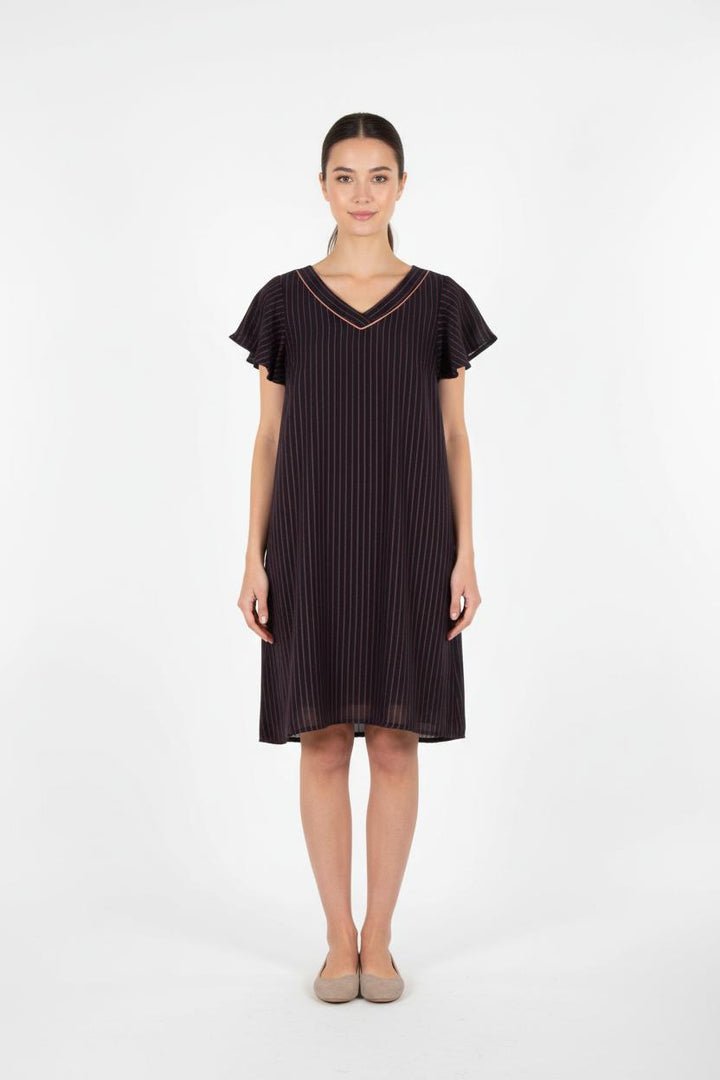 Robe Noire et Rouge - Taille M/38 de la marque La Fée Maraboutée | PARAD82794 - Vendu par Paradigme - Image 1