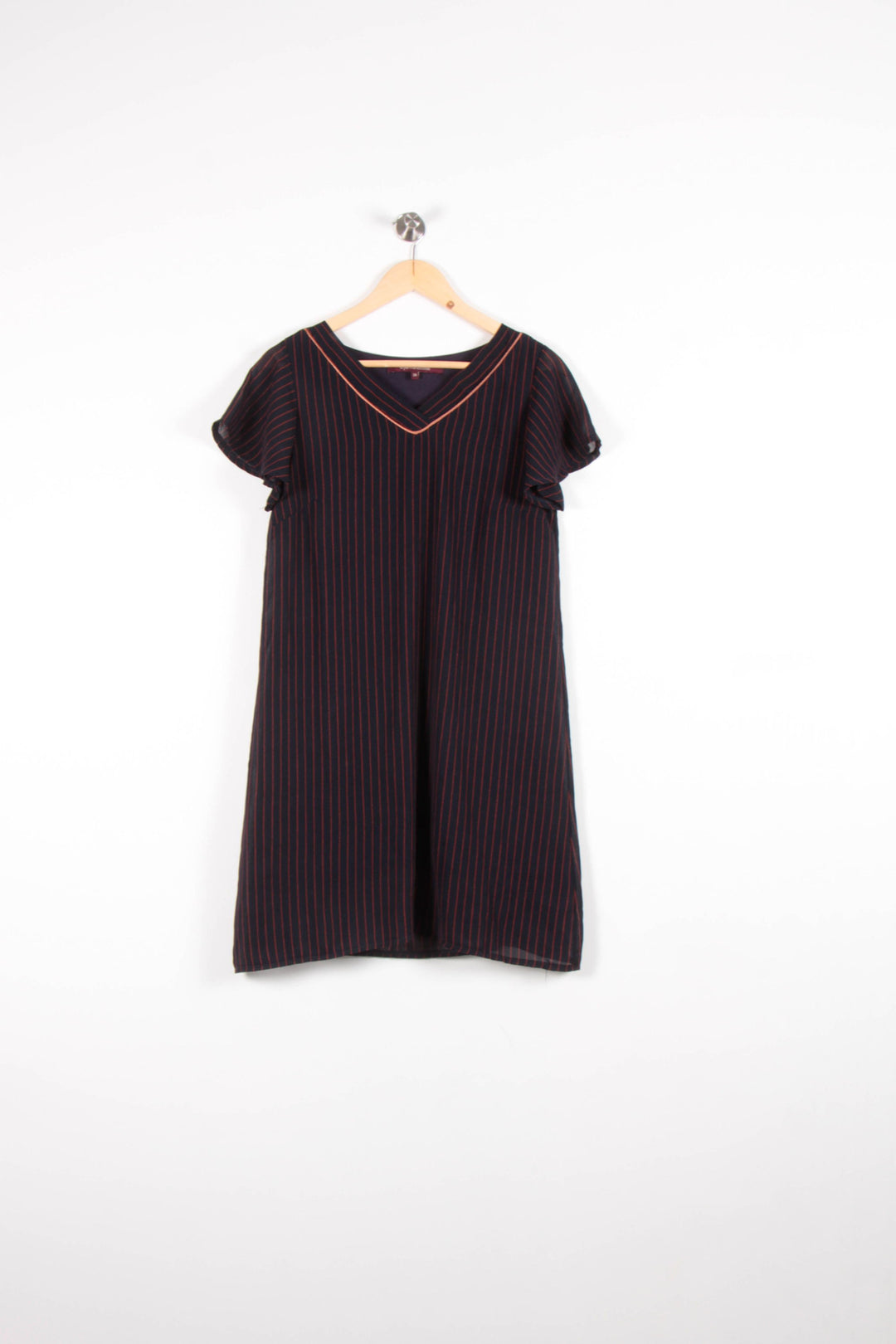 Robe Noire et Rouge - Taille M/38 de la marque La Fée Maraboutée | PARAD82794 - Vendu par Paradigme - Image 2