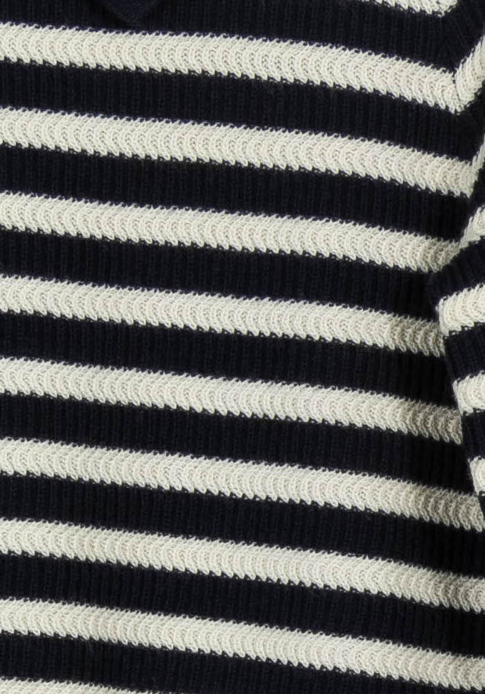 Pull Rayé Blanc et Bleu Marine - Taille M/38 de la marque Comptoir des Cotonniers | PARAD82916 - Vendu par Paradigme - Image 3