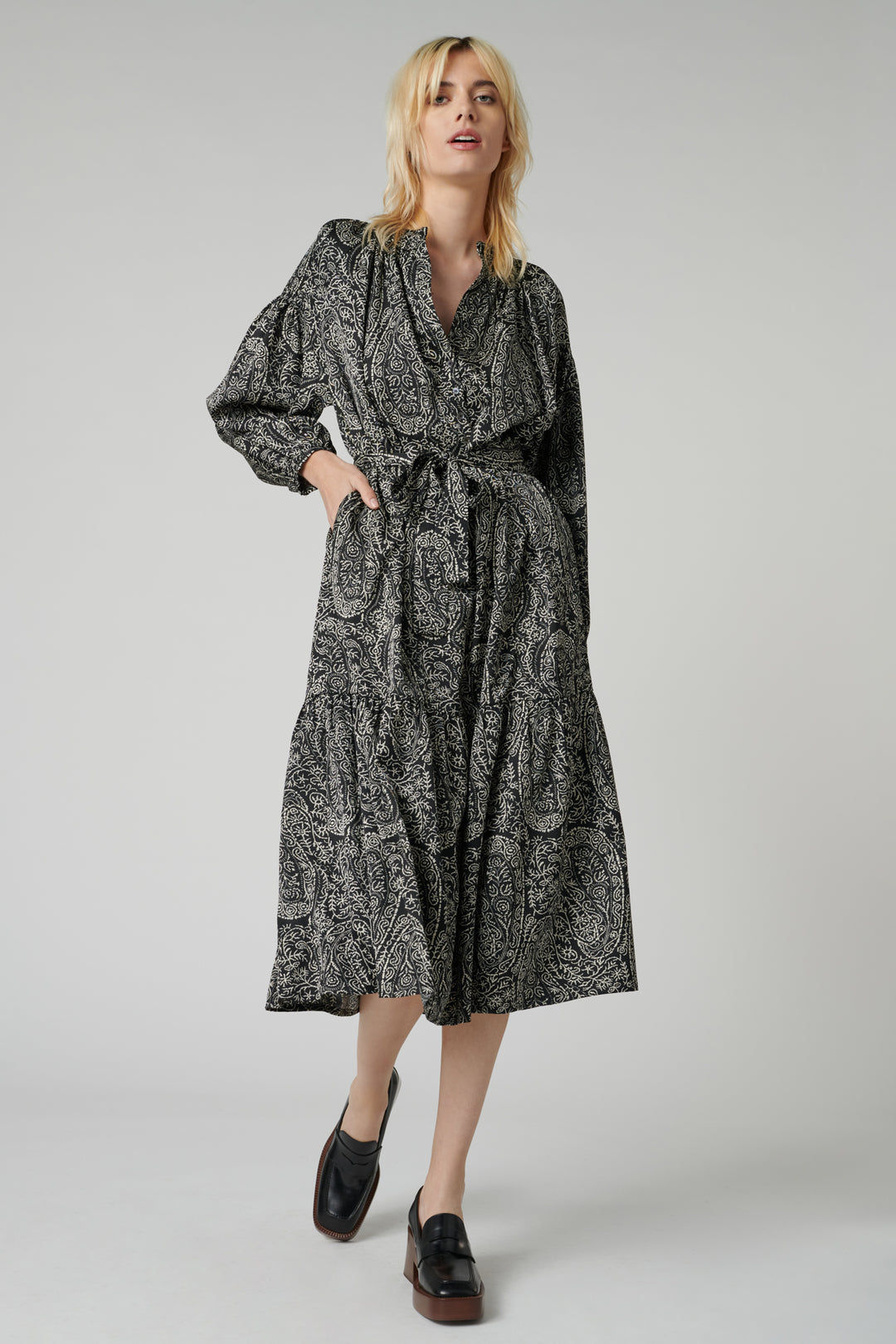 Robe Longue Noire et Blanche - Taille L/40 de la marque Weill | PARAD83101 - Vendu par Paradigme - Image 1