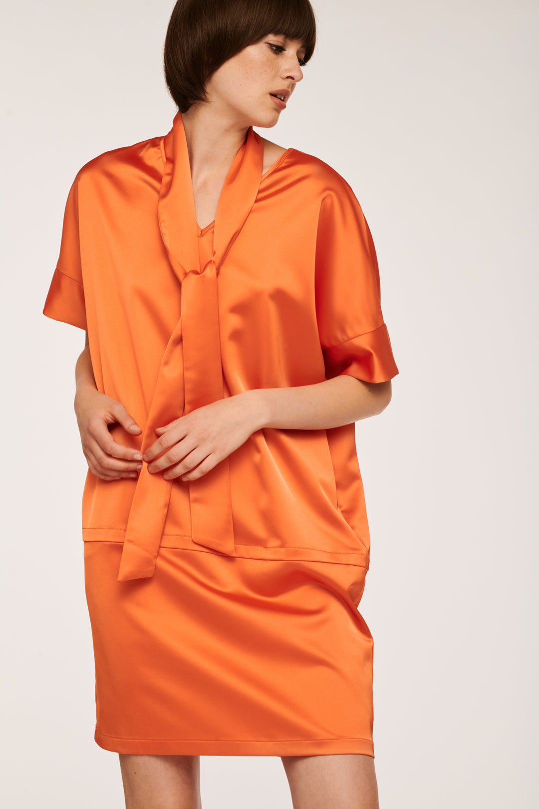 Robe Courte Orange - Taille M/38 de la marque Weill | PARAD83146 - Vendu par Paradigme - Image 2