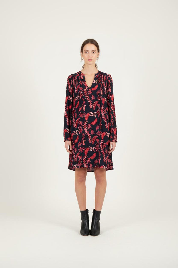 Robe Noire et Rouge - Taille L/40 de la marque La Fée Maraboutée | PARAD83554 - Vendu par Paradigme - Image 1