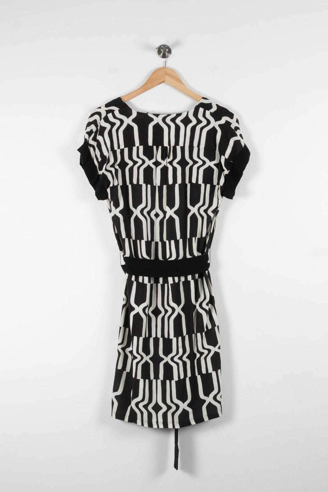 Robe Noire et Blanche - Taille S/36 de la marque La Fée Maraboutée | PARAD84174 - Vendu par Paradigme - Image 4