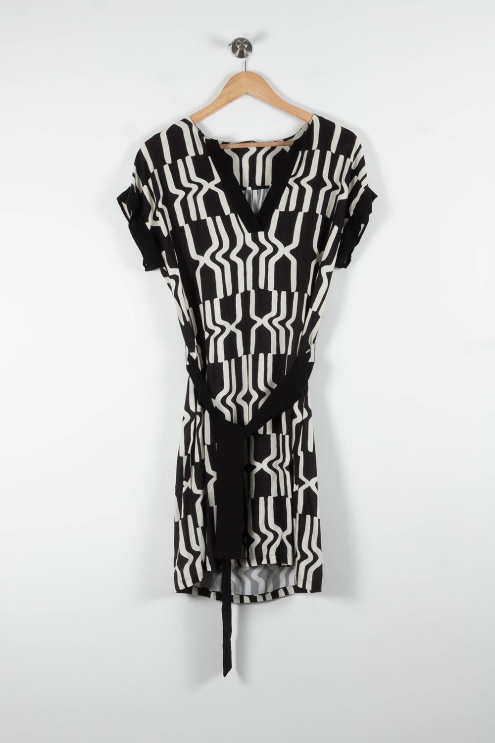 Robe Noire et Blanche - Taille S/36 de la marque La Fée Maraboutée | PARAD84174 - Vendu par Paradigme - Image 2