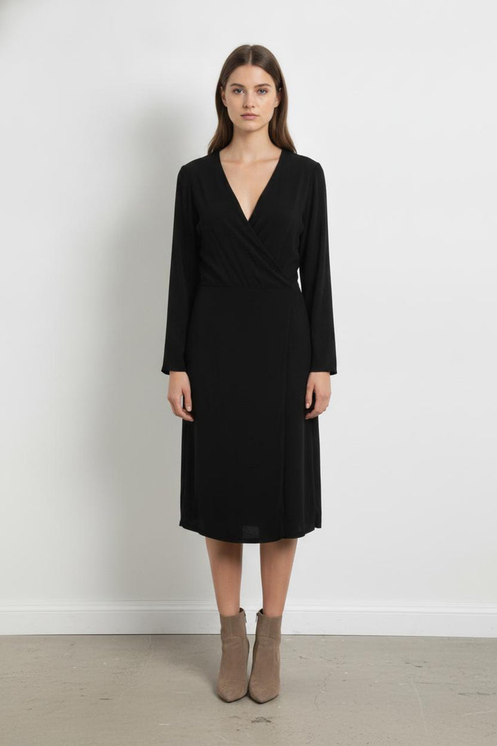 Robe Courte Noire - Taille S/36 de la marque ba&sh | PARAD84205 - Vendu par Paradigme - Image 1