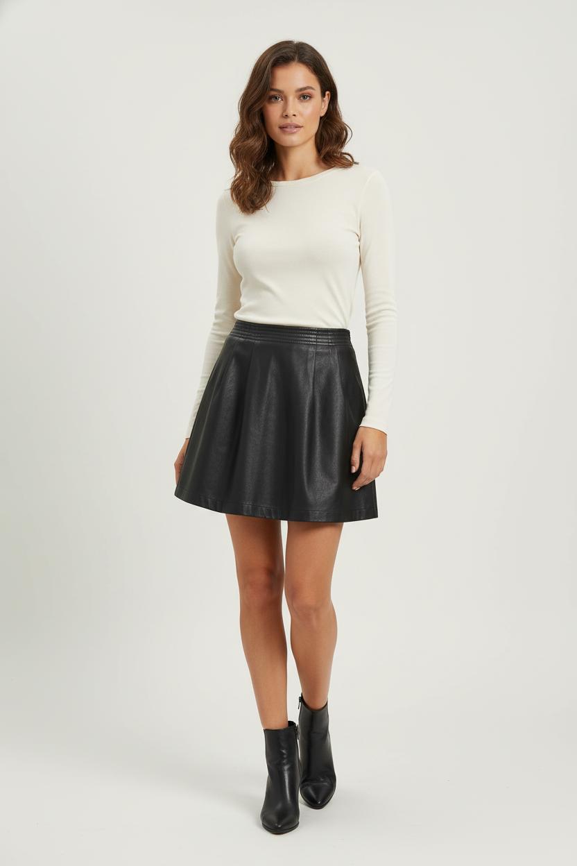 Jupe Courte Noire - Taille L/40 de la marque Comptoir des Cotonniers | PARAD84230 - Vendu par Paradigme - Image 1