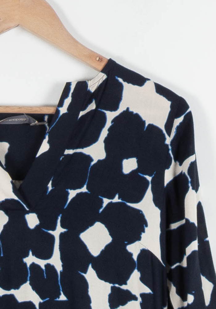 Robe Imprimée Bleue et Blanche - Taille XS/34 de la marque La Fée Maraboutée | PARAD84242 - Vendu par Paradigme - Image 3