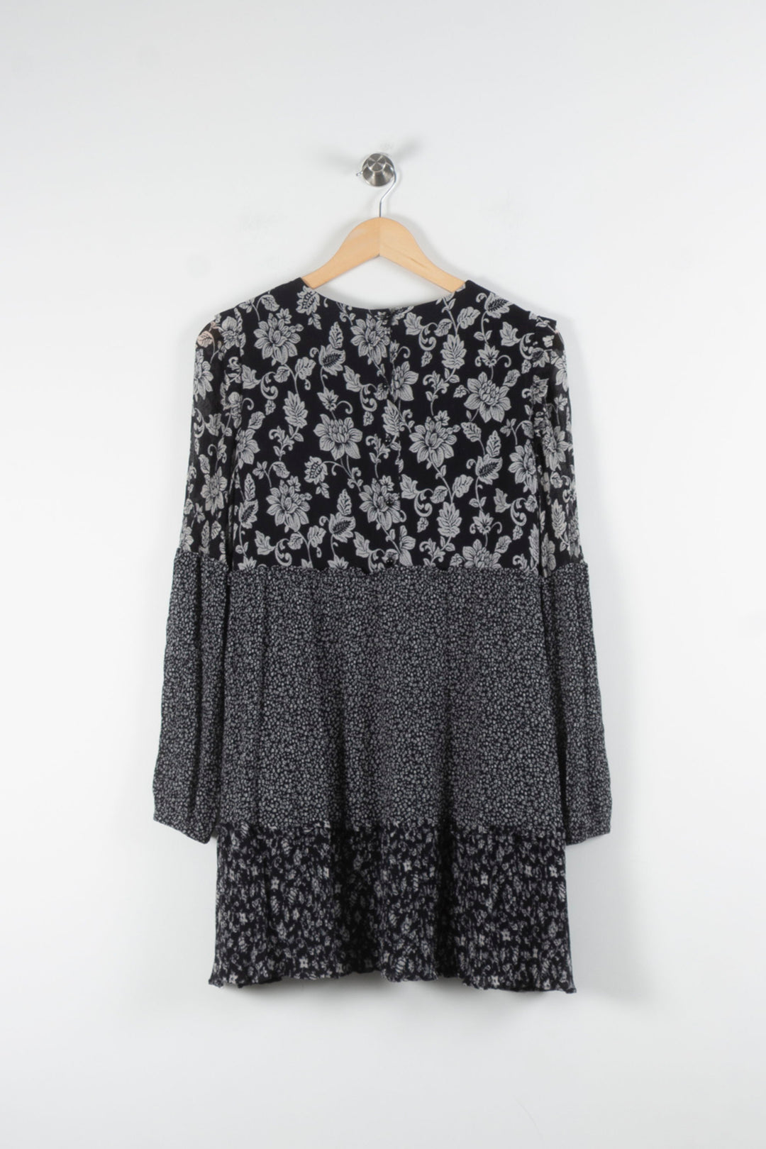 Robe Fleurie Noire et Blanche - Taille L/40 de la marque Sézane | PARAD84532 - Vendu par Paradigme - Image 4