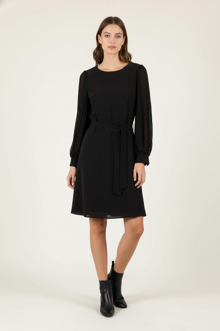 Robe Courte Noire - Taille M/38 de la marque Maison 123 | PARAD84652 - Vendu par Paradigme - Image 1