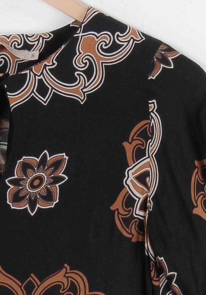 Robe Noire et Beige - Taille S/36 de la marque La Fée Maraboutée | PARAD84979 - Vendu par Paradigme - Image 3