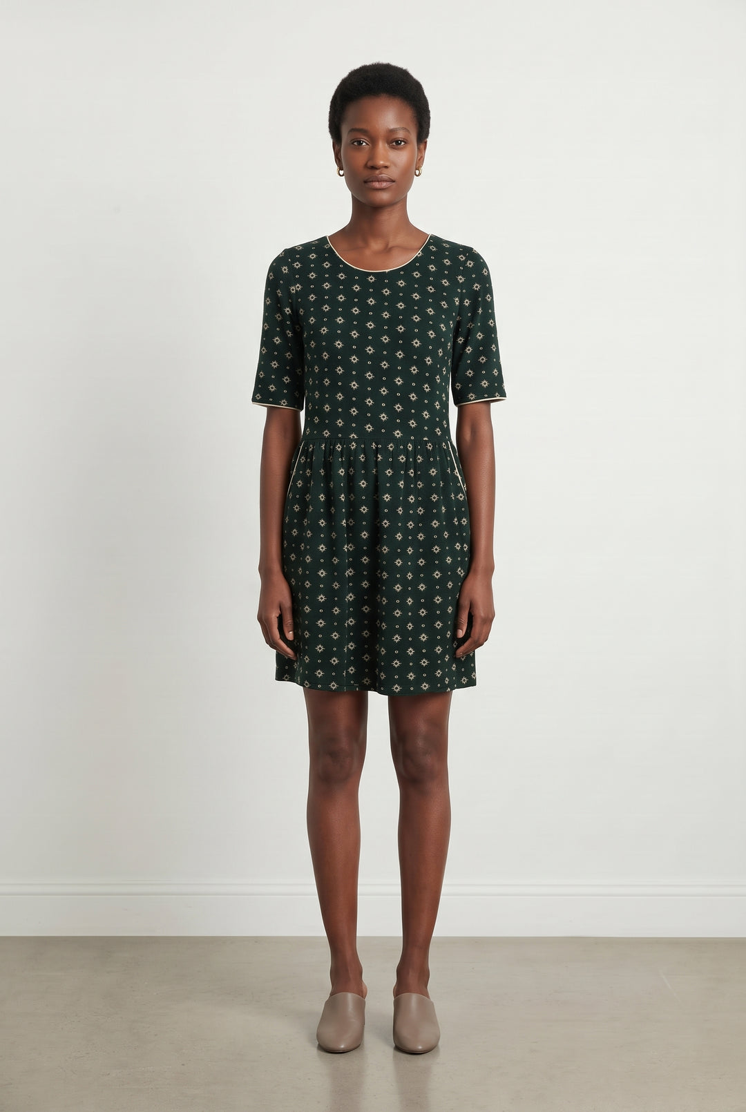 Robe Imprimée Verte et Blanche - Taille M/38 de la marque Diega | PARAD85016 - Vendu par Paradigme - Image 1