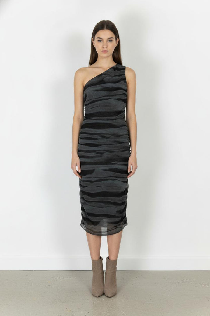 Robe Asymétrique Grise et Noire - Taille S/36 de la marque Samsoe Samsoe | PARAD85202 - Vendu par Paradigme - Image 1