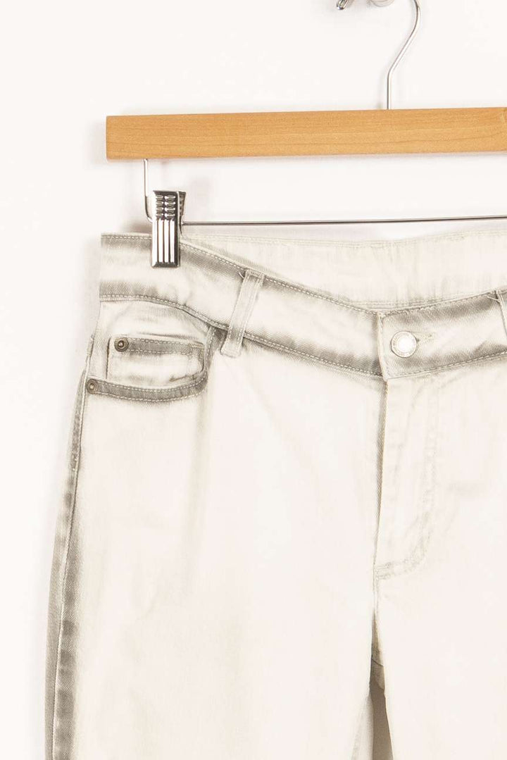 Weiße und graue Jeans – M / 38