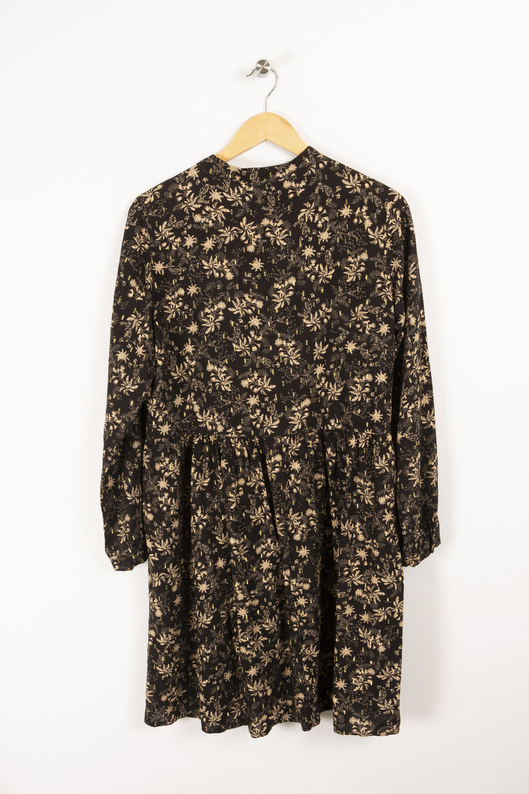 Robe noire avec motif de fleurs - XL / 42