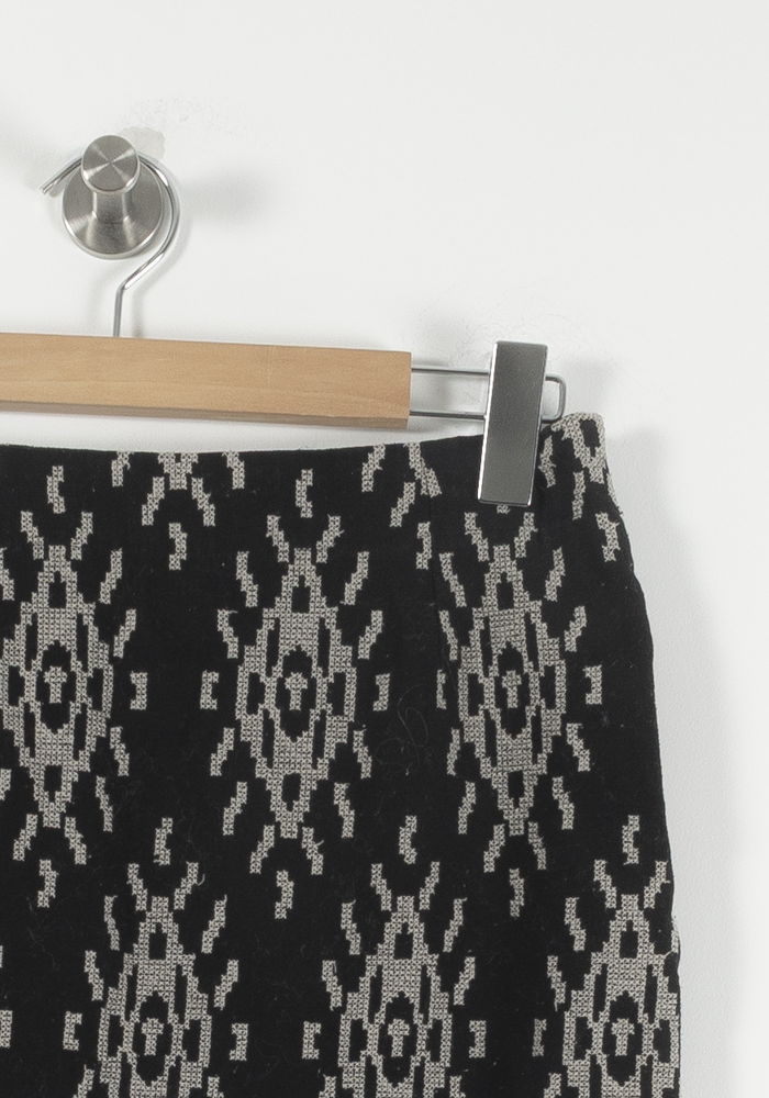 Jupe Droite Noire et Grise - Taille M/38 de la marque Comptoir des Cotonniers | PARAD85718 - Vendu par Paradigme - Image 3