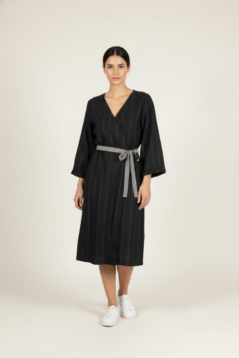Robe Ceinturée Noire - Taille L/40 de la marque Diega | PARAD86317 - Vendu par Paradigme - Image 1