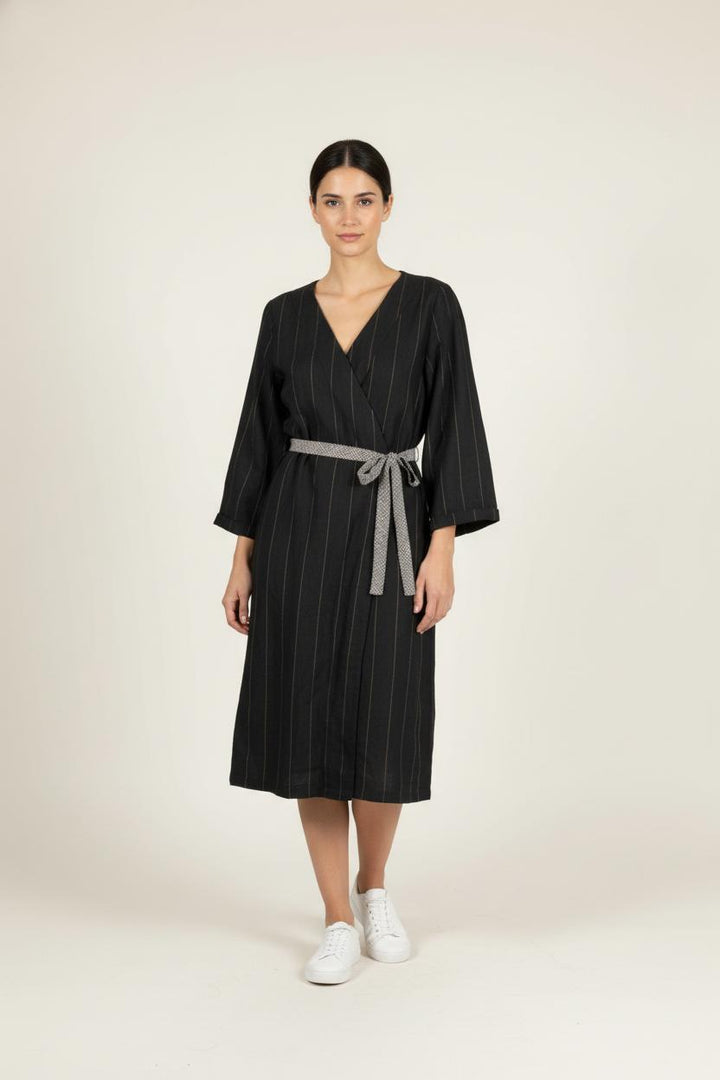 Robe Ceinturée Noire - Taille L/40 de la marque Diega | PARAD86317 - Vendu par Paradigme - Image 1