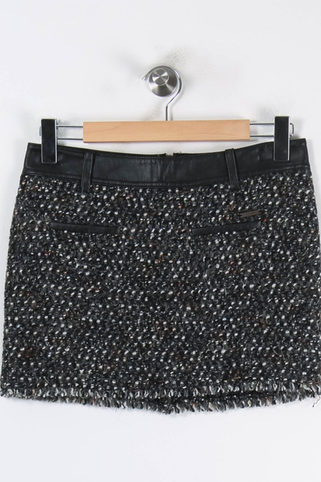 Jupe Courte Noire - Taille L/40 de la marque Liu Jo | PARAD86367 - Vendu par Paradigme - Image 4