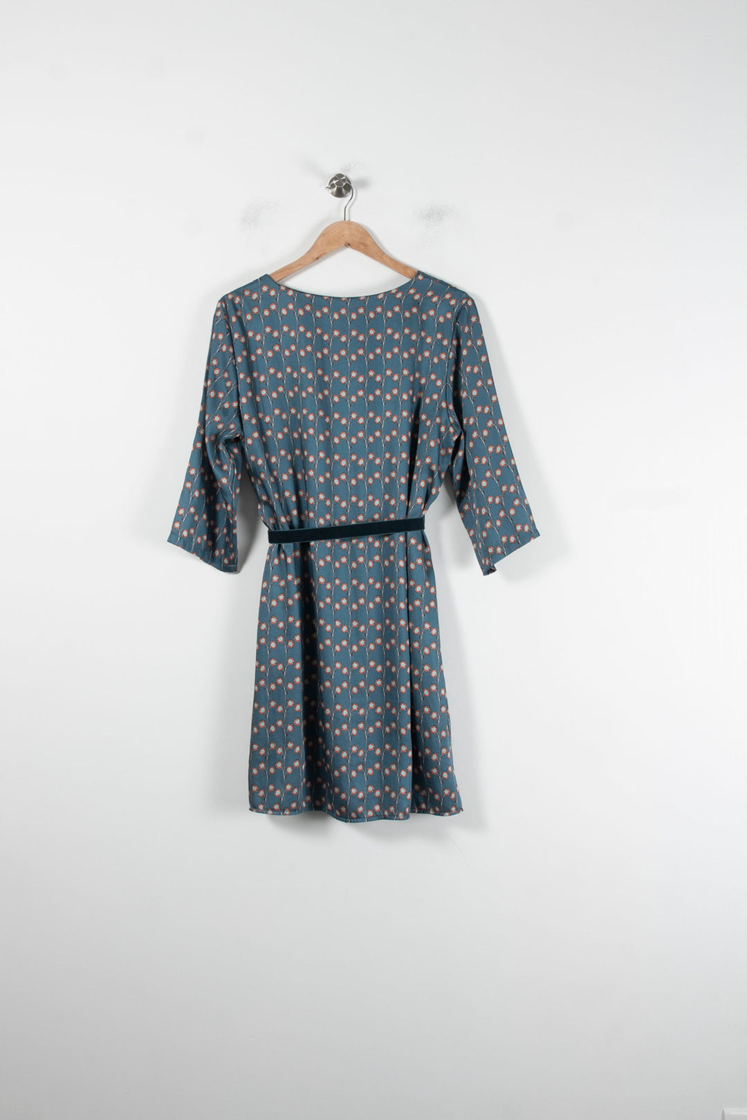 Robe Bleue et Rose - Taille XL/42 de la marque La Fée Maraboutée | PARAD86552 - Vendu par Paradigme - Image 4
