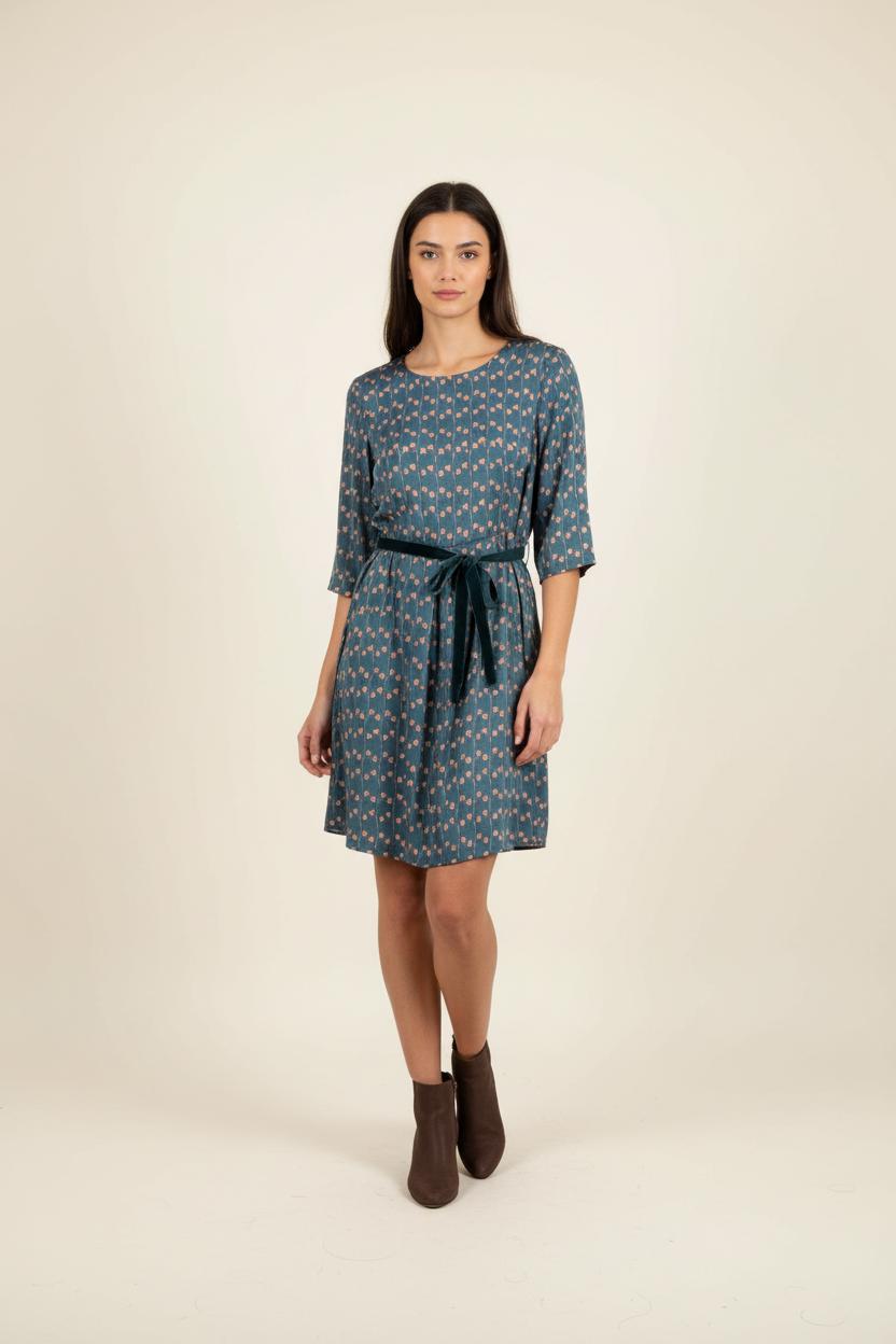 Robe Bleue et Rose - Taille XL/42 de la marque La Fée Maraboutée | PARAD86552 - Vendu par Paradigme - Image 1