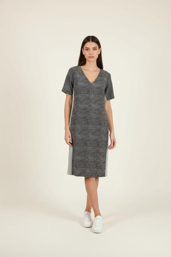 Robe Droite Noire et Blanche - Taille M/38 de la marque Gerard Darel | PARAD86558 - Vendu par Paradigme - Image 1