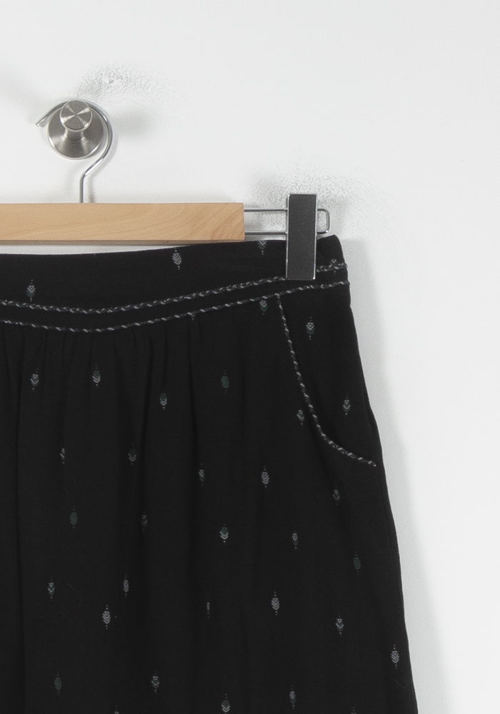 Jupe Courte Noire - Taille M/38 de la marque Grace & Mila | PARAD86644 - Vendu par Paradigme - Image 3