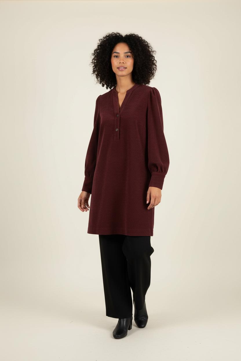 Robe Bordeaux - Taille XL/42 de la marque La Fée Maraboutée | PARAD86930 - Vendu par Paradigme - Image 1