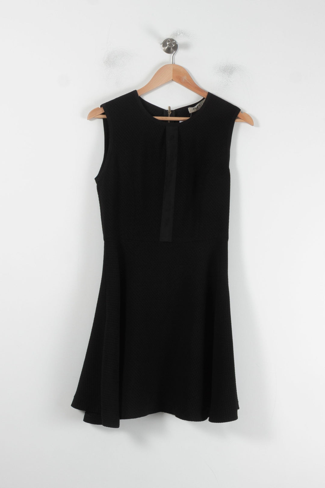 Robe Sans Manches Noire - Taille M/38 de la marque Sandro | PARAD87008 - Vendu par Paradigme - Image 2