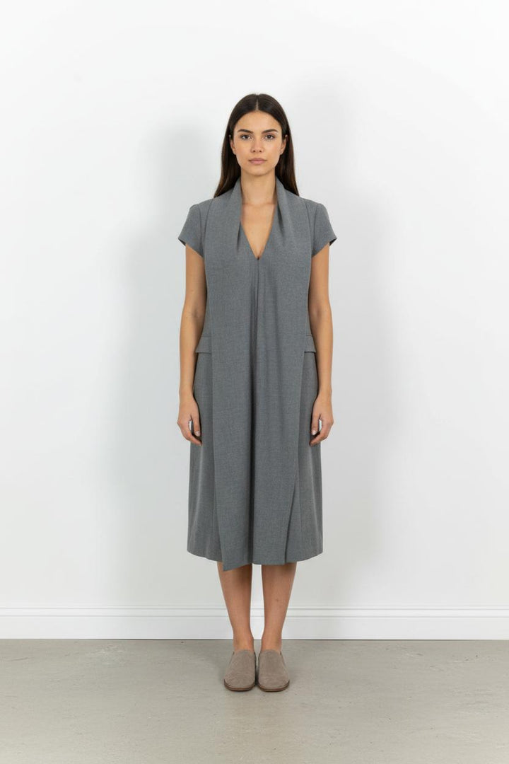Robe Midi Grise - Taille M/38 de la marque Liu Jo | PARAD87427 - Vendu par Paradigme - Image 1