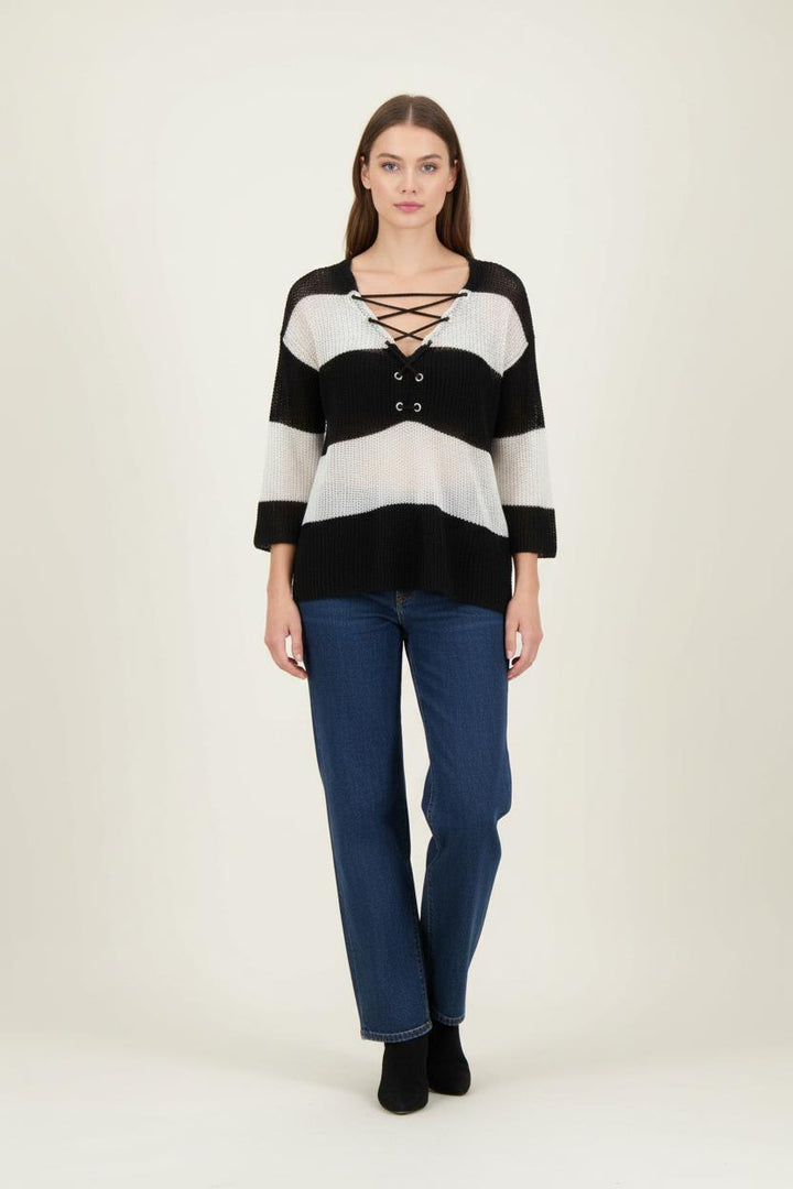 Pull Noir et Blanc - Taille S/36 de la marque ZAPA | PARAD87798 - Vendu par Paradigme - Image 1