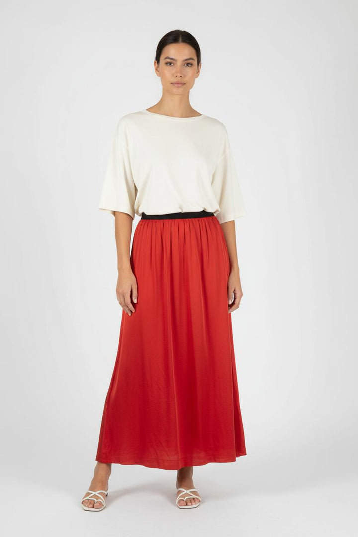 Jupe Longue Rouge - Taille XS/34 de la marque Karma Koma | PARAD87862 - Vendu par Paradigme - Image 1