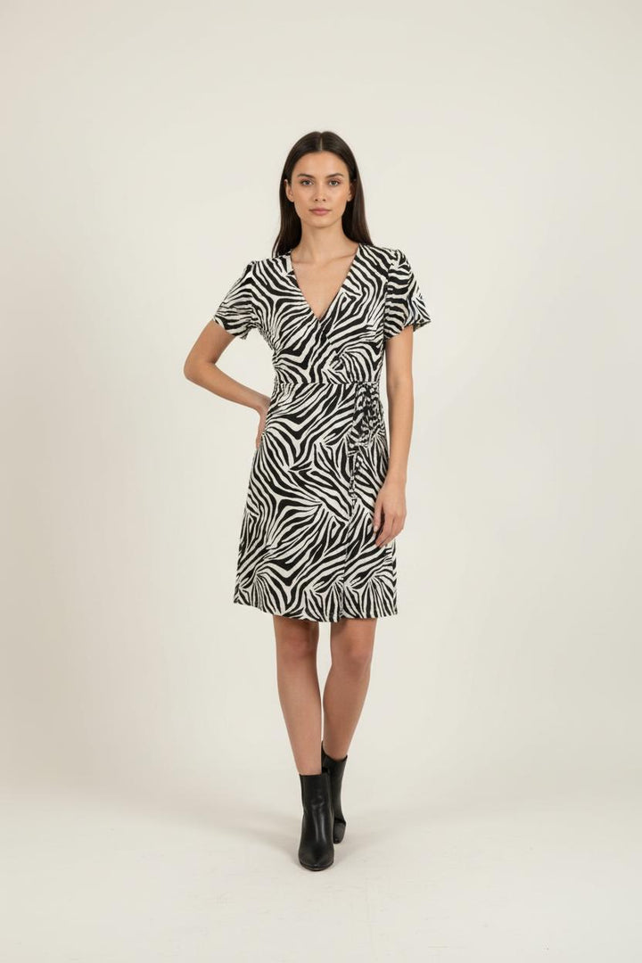 Robe Portefeuille Noire et Blanche - Taille XL/42 de la marque ZAPA | PARAD88142 - Vendu par Paradigme - Image 1