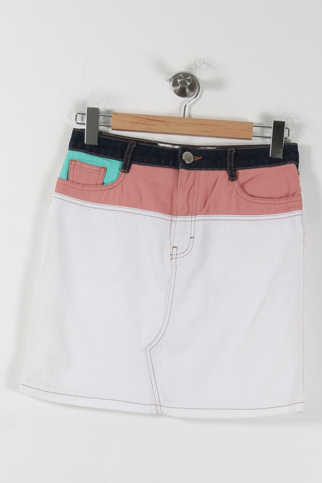 Jupe Courte Blanche et Rose - Taille M/38 de la marque Maje | PARAD88701 - Vendu par Paradigme - Image 2