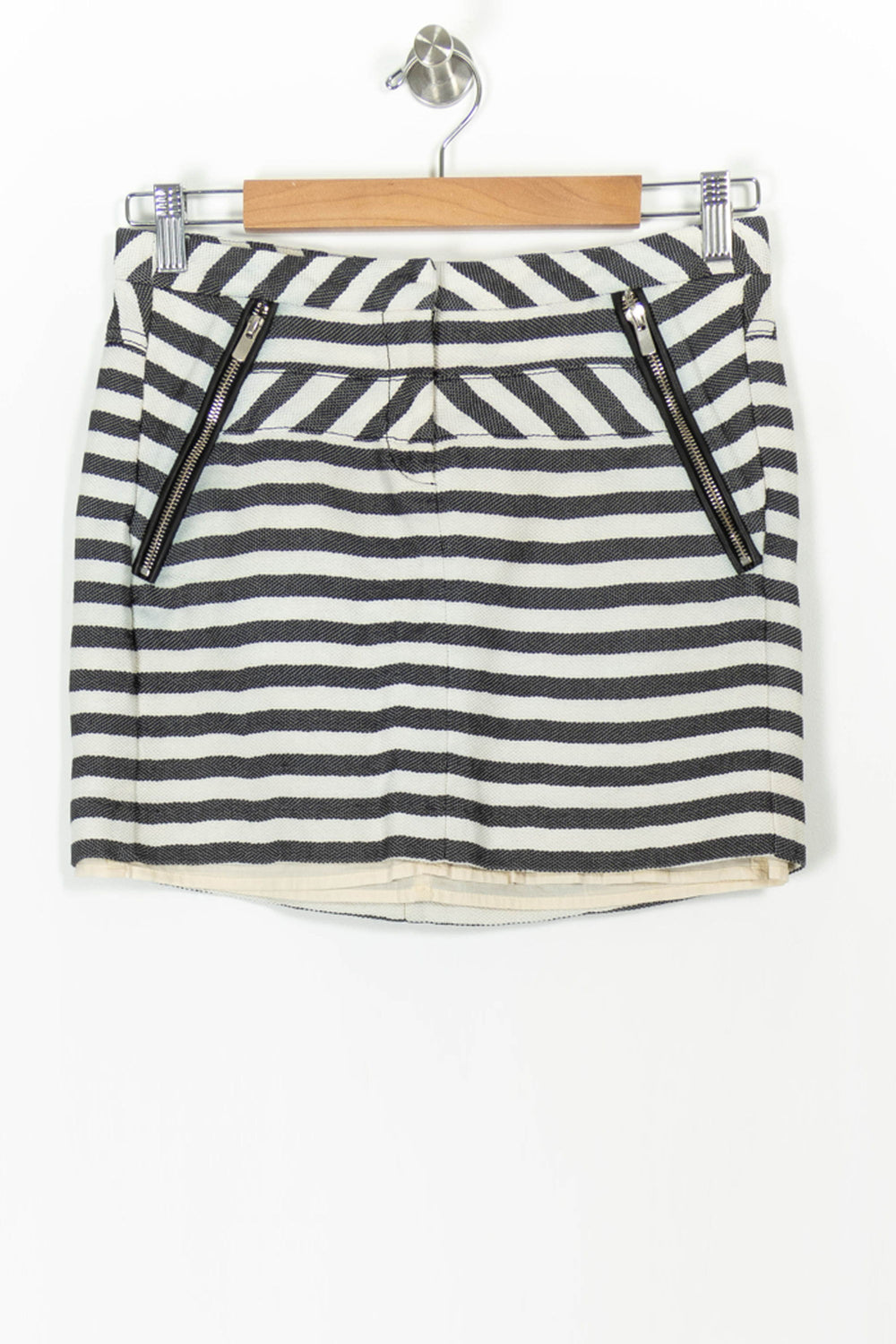 Jupe Courte Rayée Noire et Blanche - Taille M/38 de la marque Maje | PARAD89020 - Vendu par Paradigme - Image 2