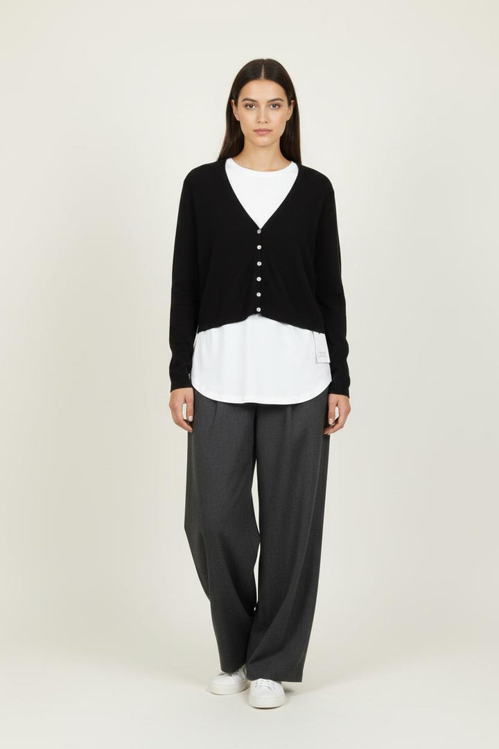 Cardigan Noir - Taille M/38 de la marque La Fée Maraboutée | PARAD89092 - Vendu par Paradigme - Image 1