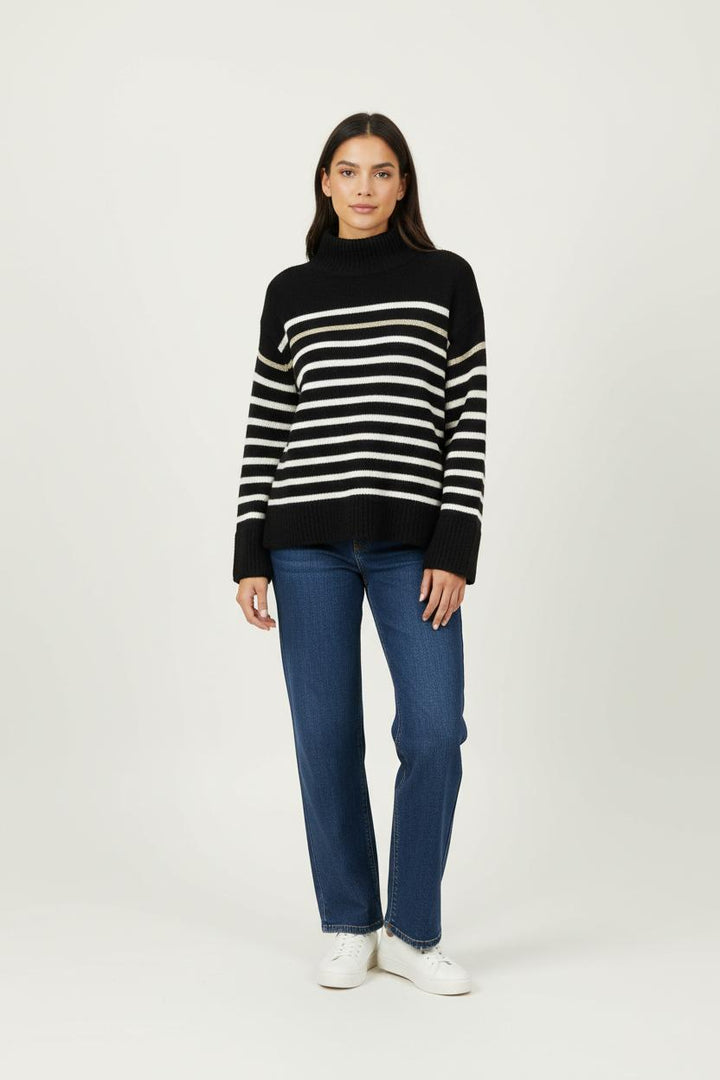 Pull Noir et Blanc - Taille M/38 de la marque La Fée Maraboutée | PARAD89113 - Vendu par Paradigme - Image 1