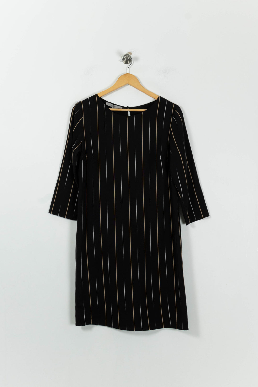 Robe Droite Noire et Beige - Taille S/36 de la marque La Fée Maraboutée | PARAD89125 - Vendu par Paradigme - Image 2
