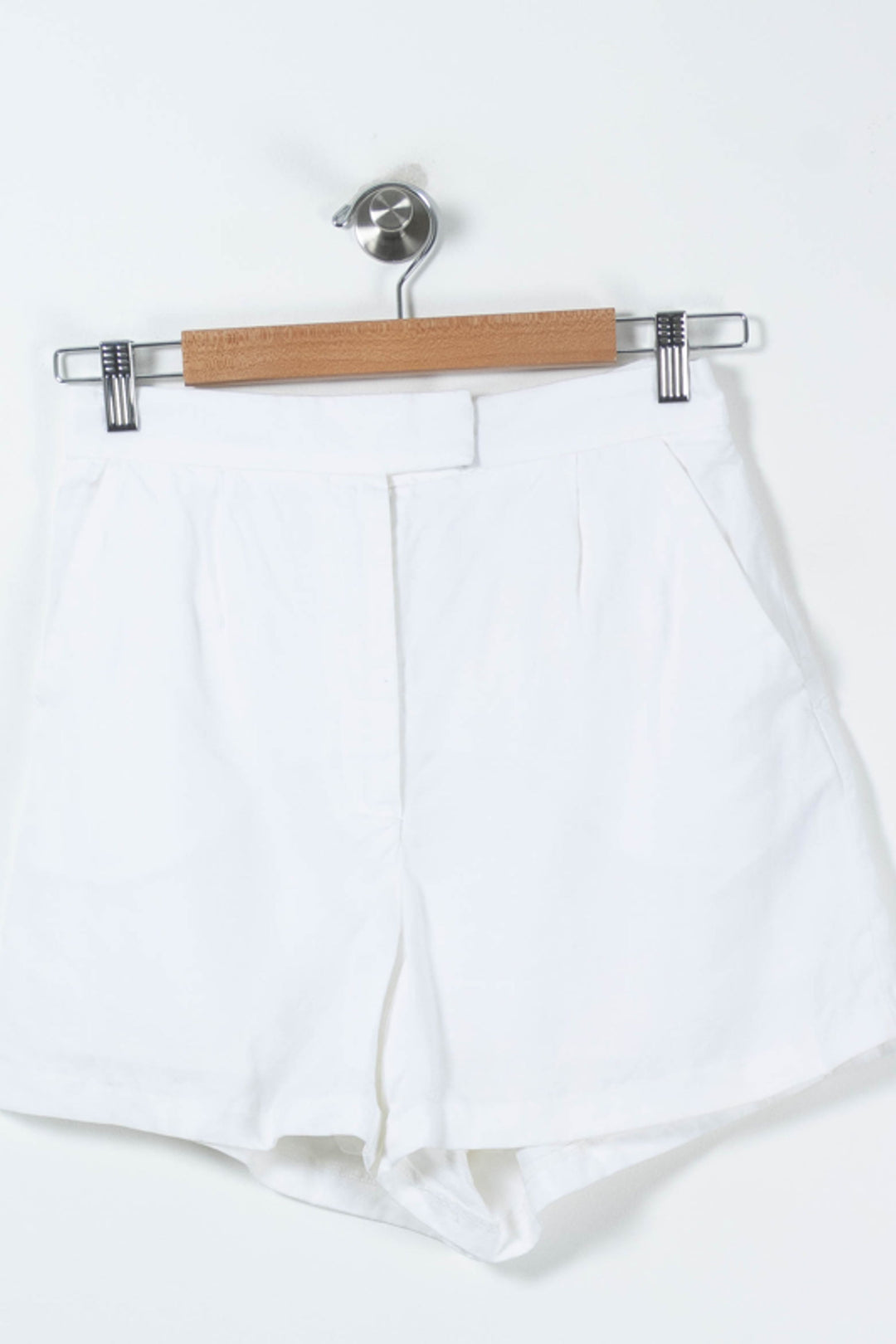 Short Blanc - Taille M/38 de la marque Kookai | PARAD89492 - Vendu par Paradigme - Image 2