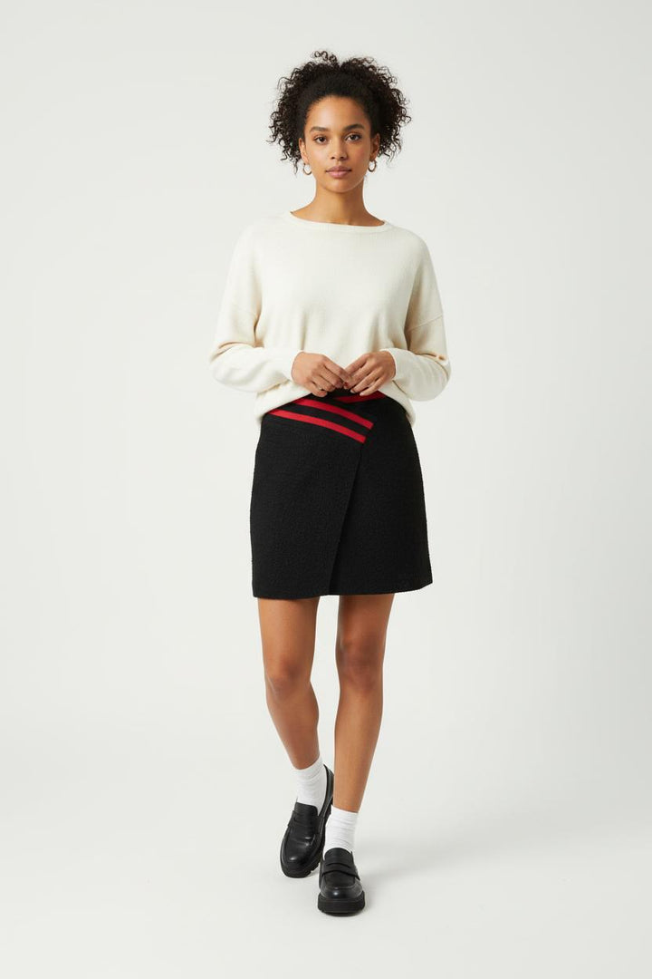 Jupe Courte Noire et Rouge - Taille M/38 de la marque Maje | PARAD89761 - Vendu par Paradigme - Image 1