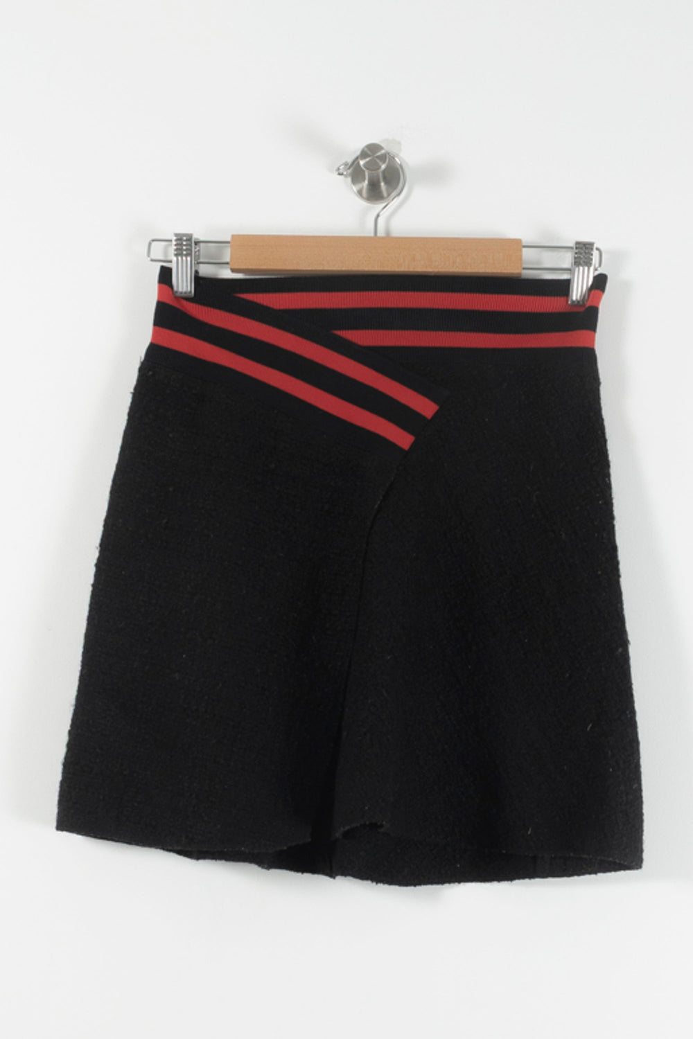 Jupe Courte Noire et Rouge - Taille M/38 de la marque Maje | PARAD89761 - Vendu par Paradigme - Image 2