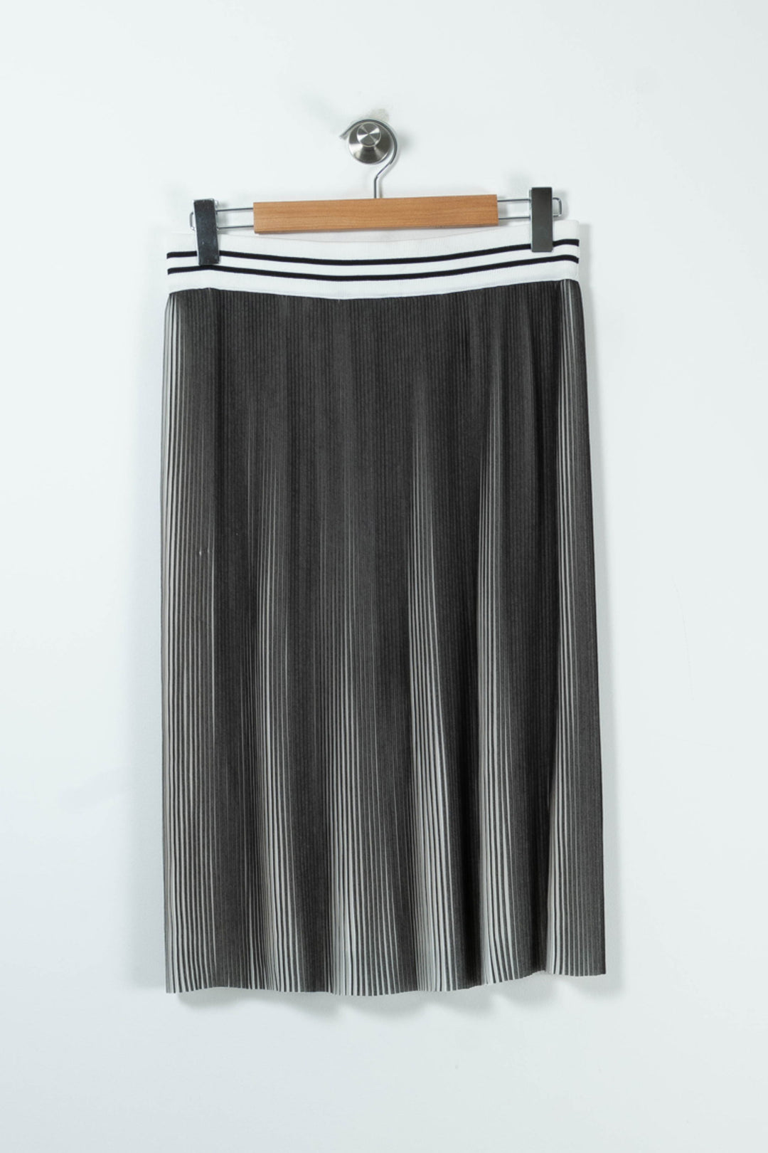 Jupe Plissée Noire et Blanche - Taille M/38 de la marque Comptoir des Cotonniers | PARAD89875 - Vendu par Paradigme - Image 4