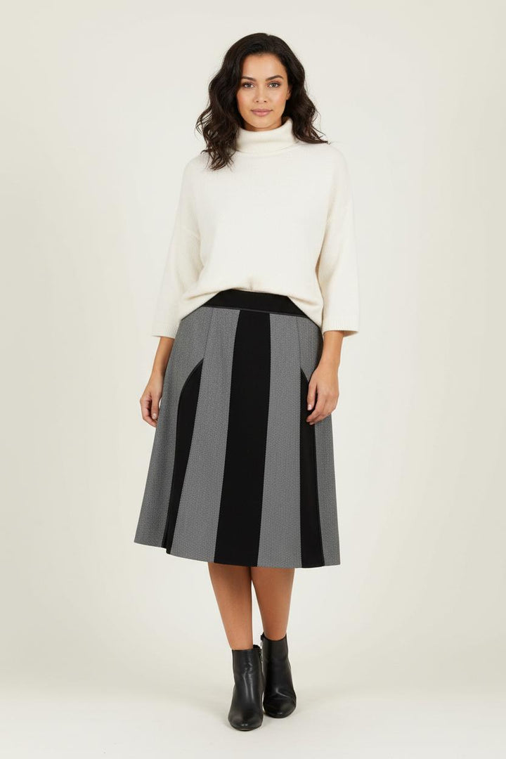 Jupe Droite Noire et Grise - Taille M/38 de la marque Derhy | PARAD89893 - Vendu par Paradigme - Image 1