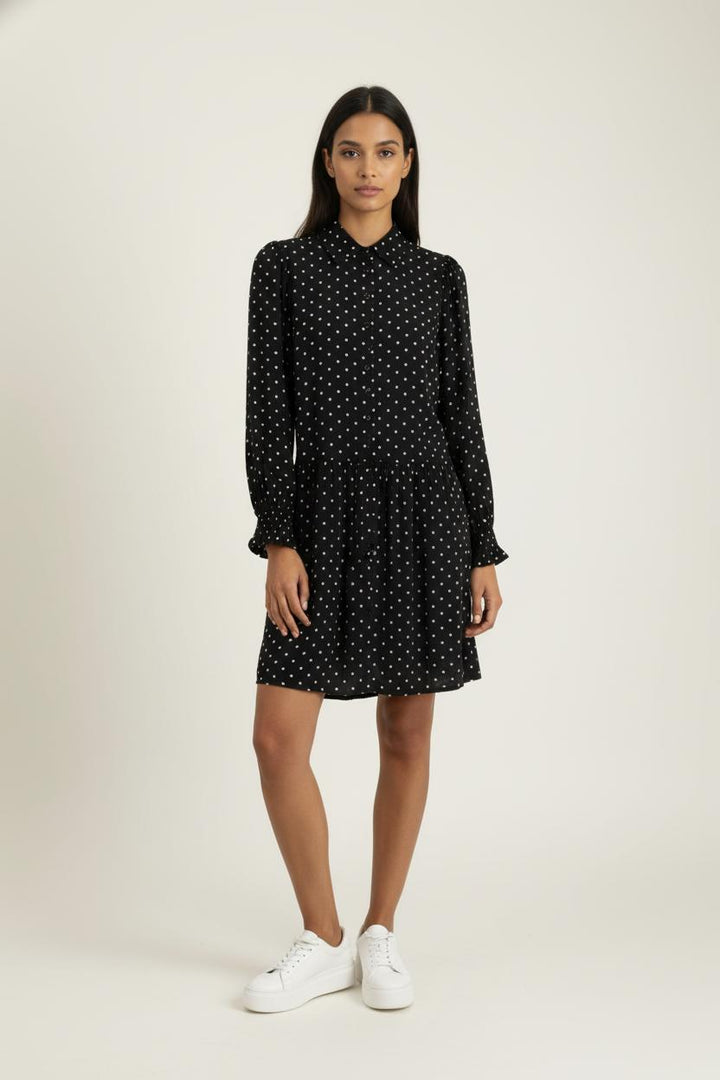 Robe Chemise Noire et Blanche - Taille S/36 de la marque Petite Mendigote | PARAD89990 - Vendu par Paradigme - Image 1